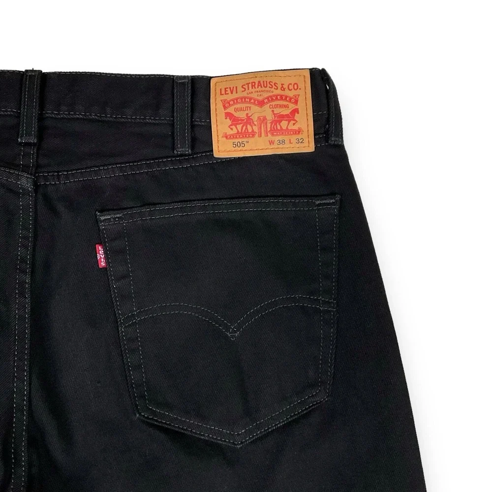 Levis Jeans Mens 38x32 (ACT 38x30) Black 505 Straight Denim